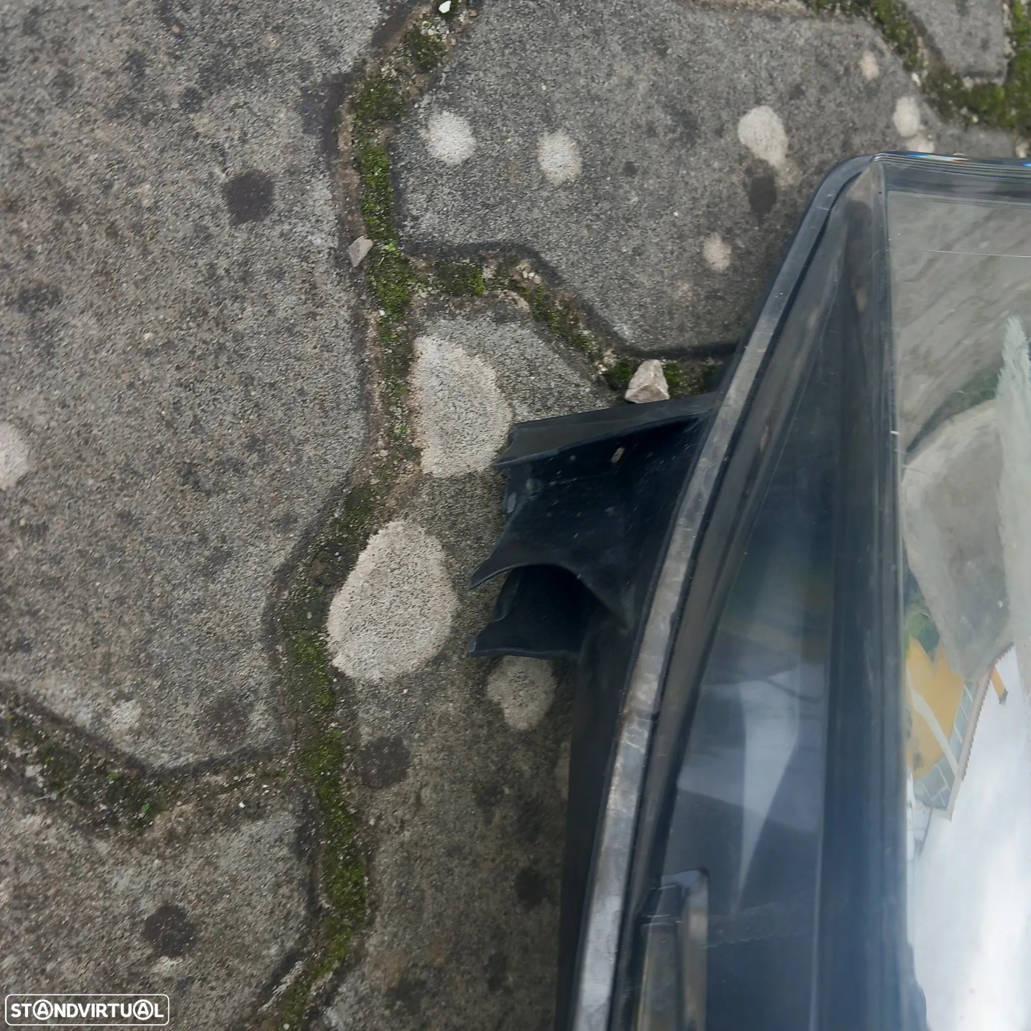 Farol passageiro renault trafic 3. 26010 9054 R - 2