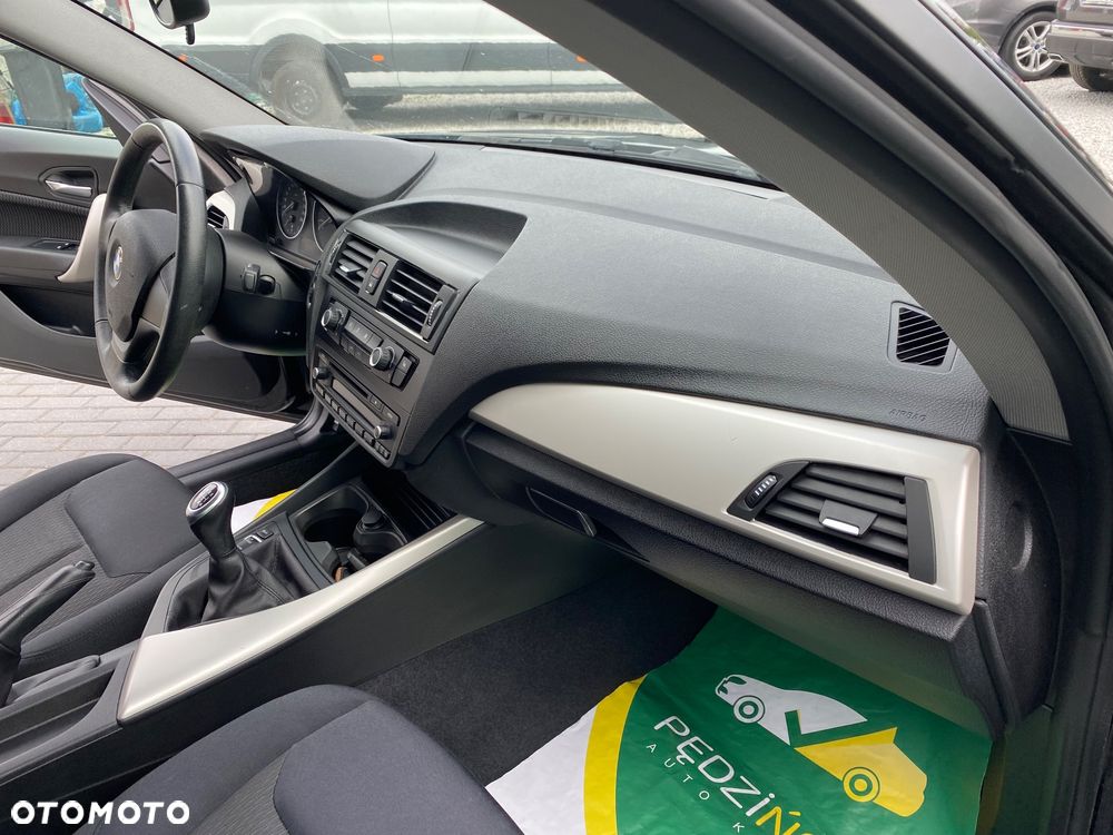 BMW Seria 1 114i - 9