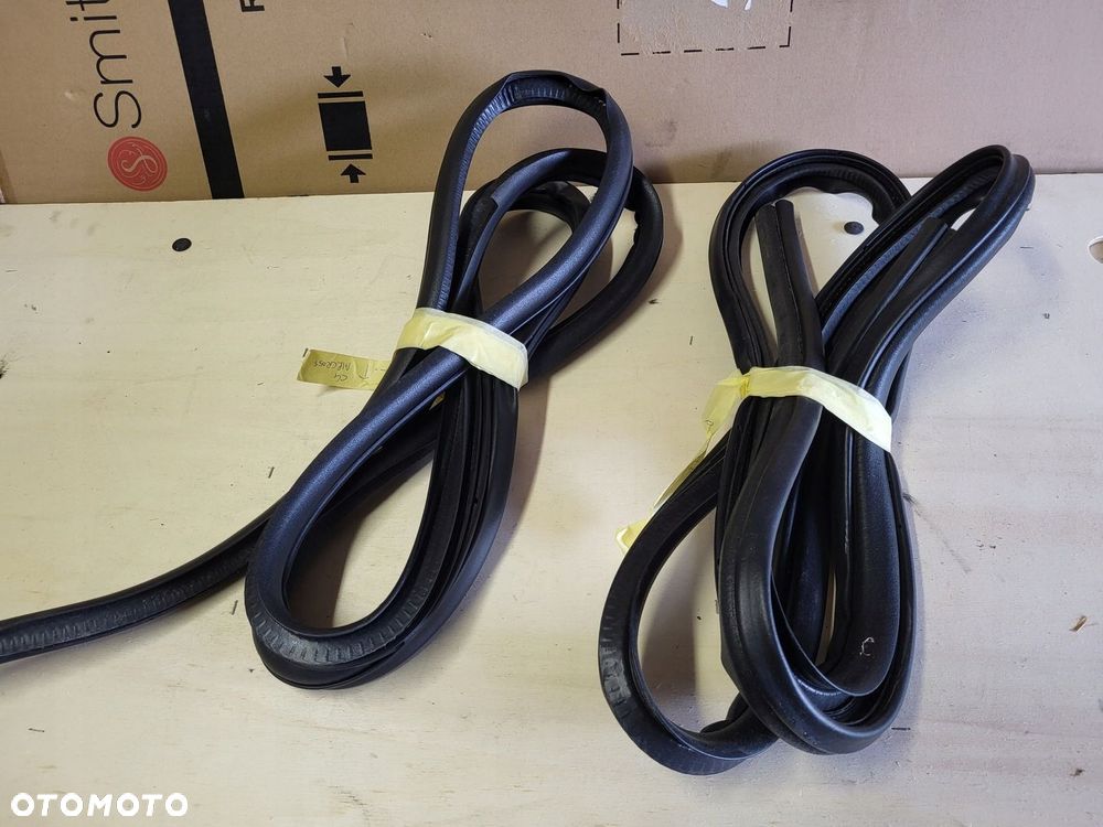 CITROEN C4 AIRCROSS ASX 4008 USZCZELKA KAROSERYJNA DRZWI PRAWY LEWY TYŁ EU - 1