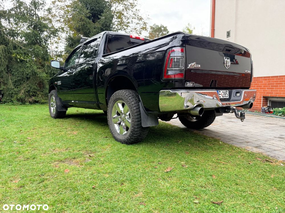 RAM 1500 Crew Cab Shortbed Bighorn - 18