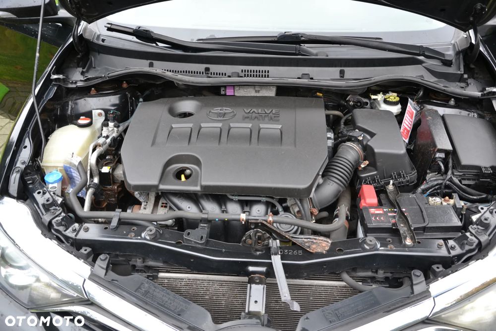 Toyota Auris - 16