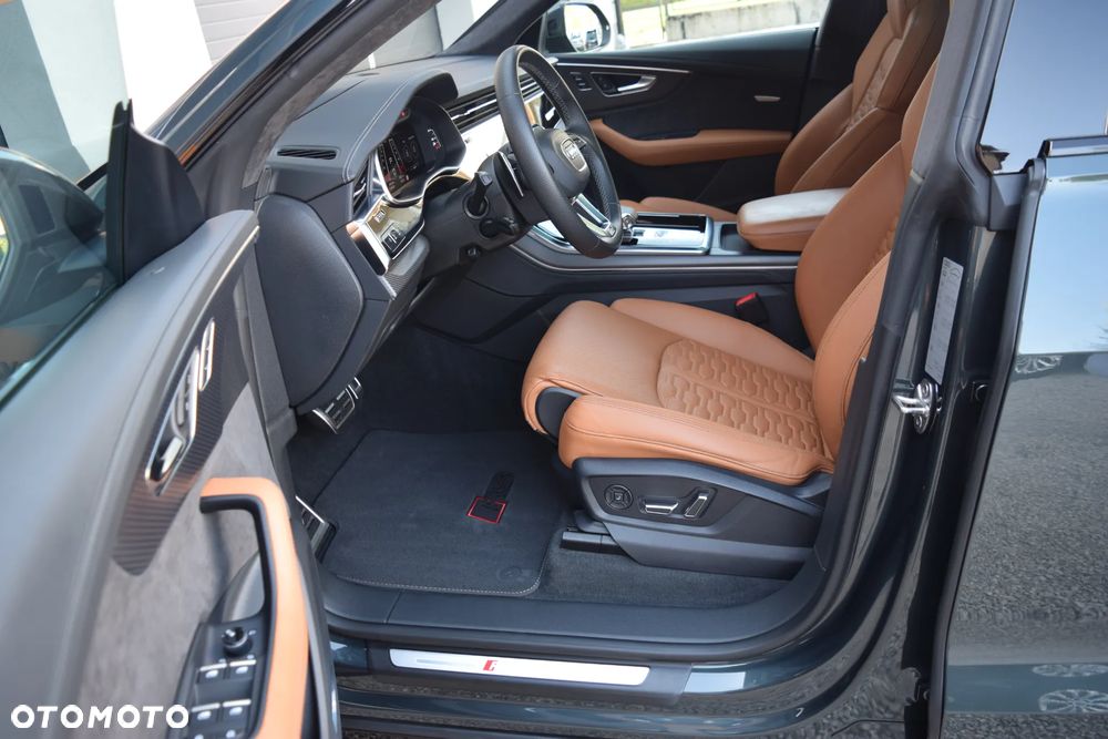 Audi RS Q8 TFSI Quattro Tiptronic - 16