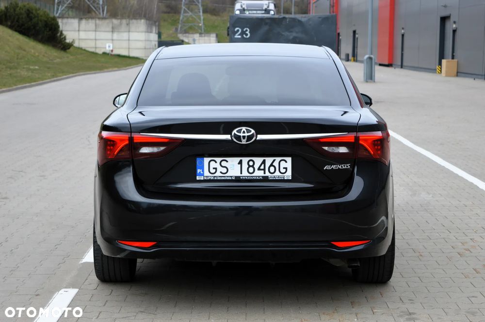 Toyota Avensis 2.0 D-4D Premium - 30