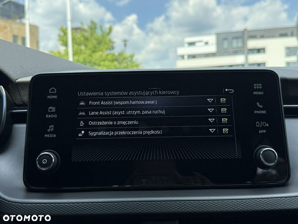 Skoda Scala 1.0 TSI Essence - 20
