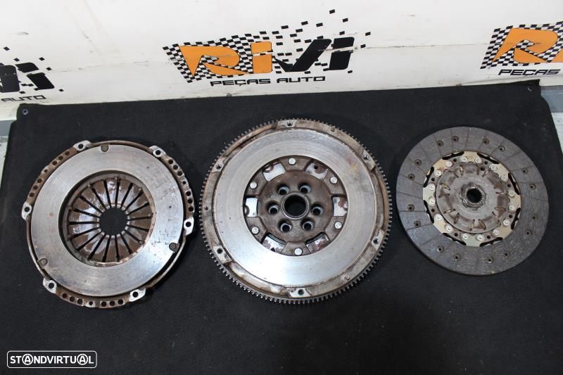 Kit Embraiagem Seat Leon (1P1)  124032110 / 415065410 / 324030210 - 2