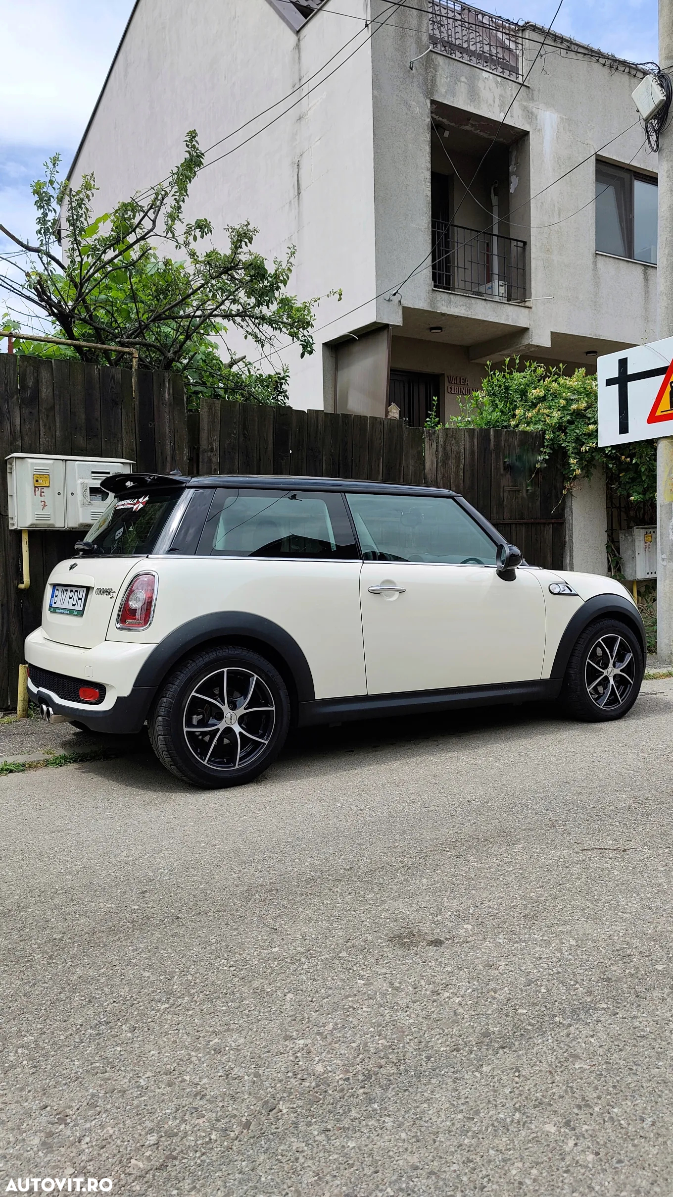 Mini Cooper S Standard - 2