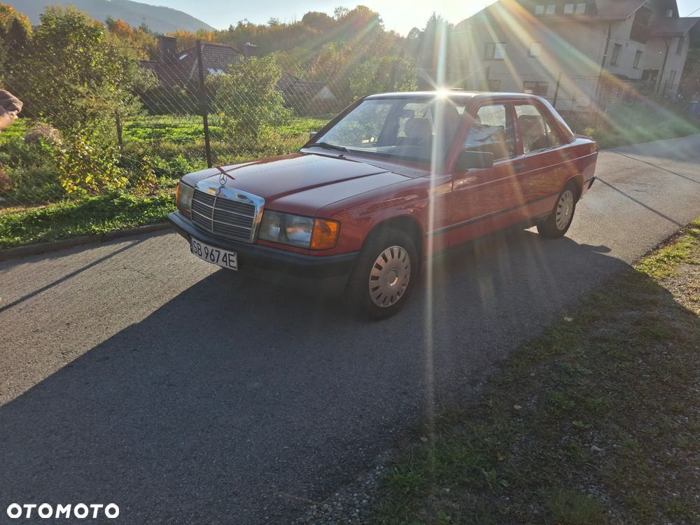 Mercedes-Benz W201 (190) - 2