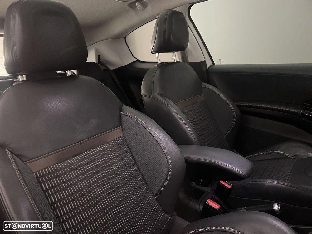 Peugeot 208 1.6 e-HDi Allure - 23