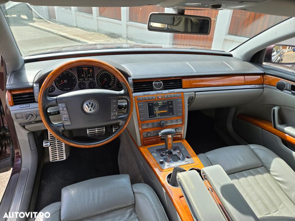 Volkswagen Phaeton - 15