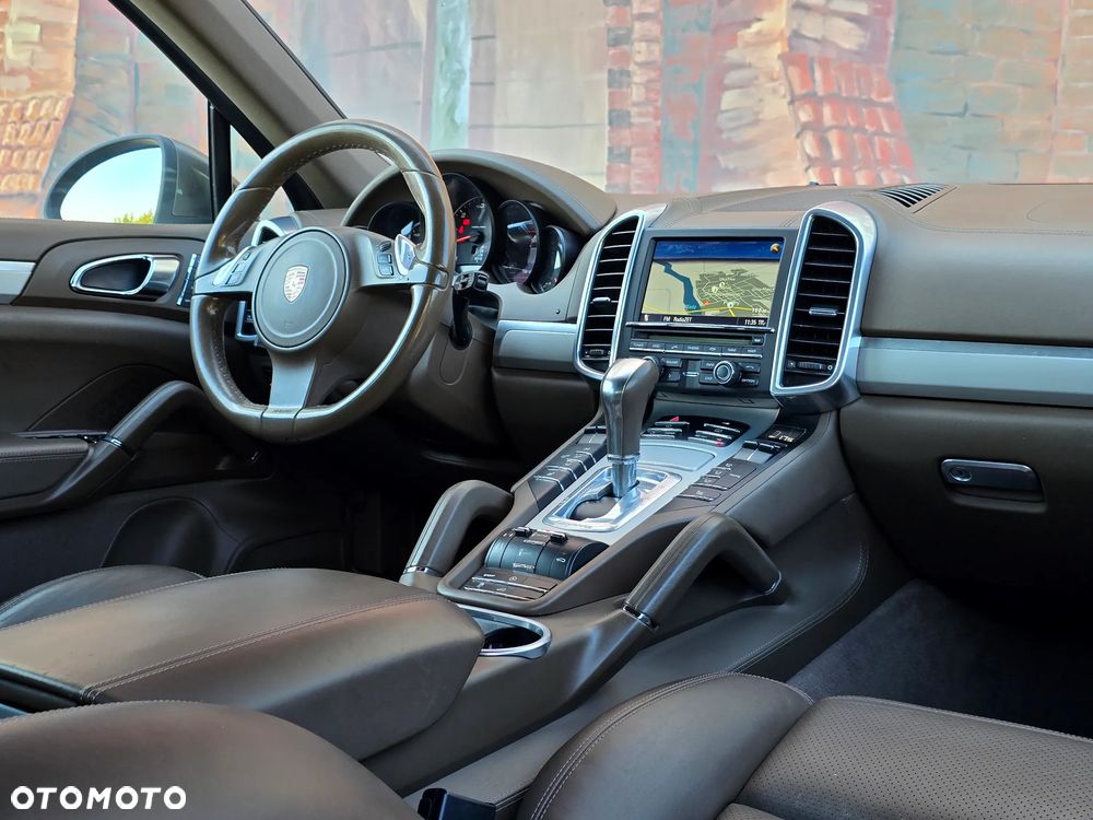 Porsche Cayenne - 15