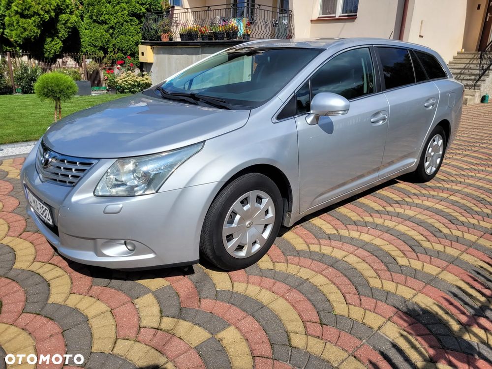 Toyota Avensis 1.8 Sol - 1