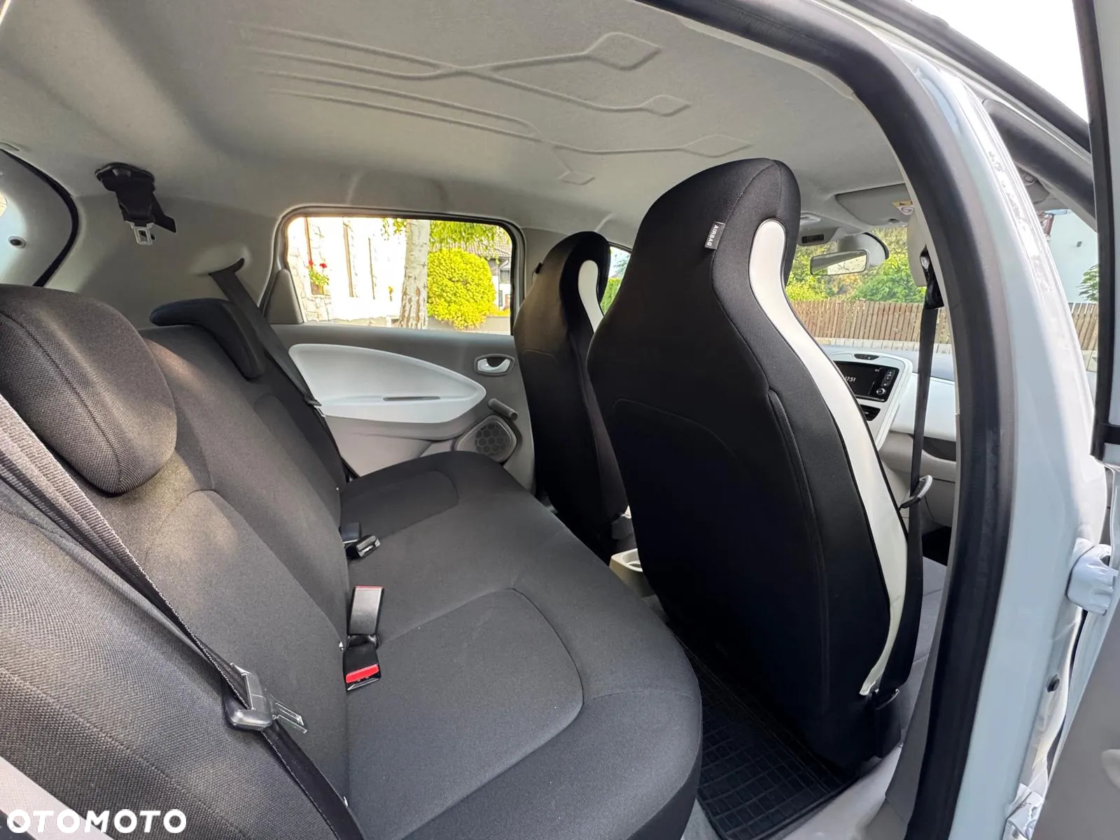Renault Zoe - 11
