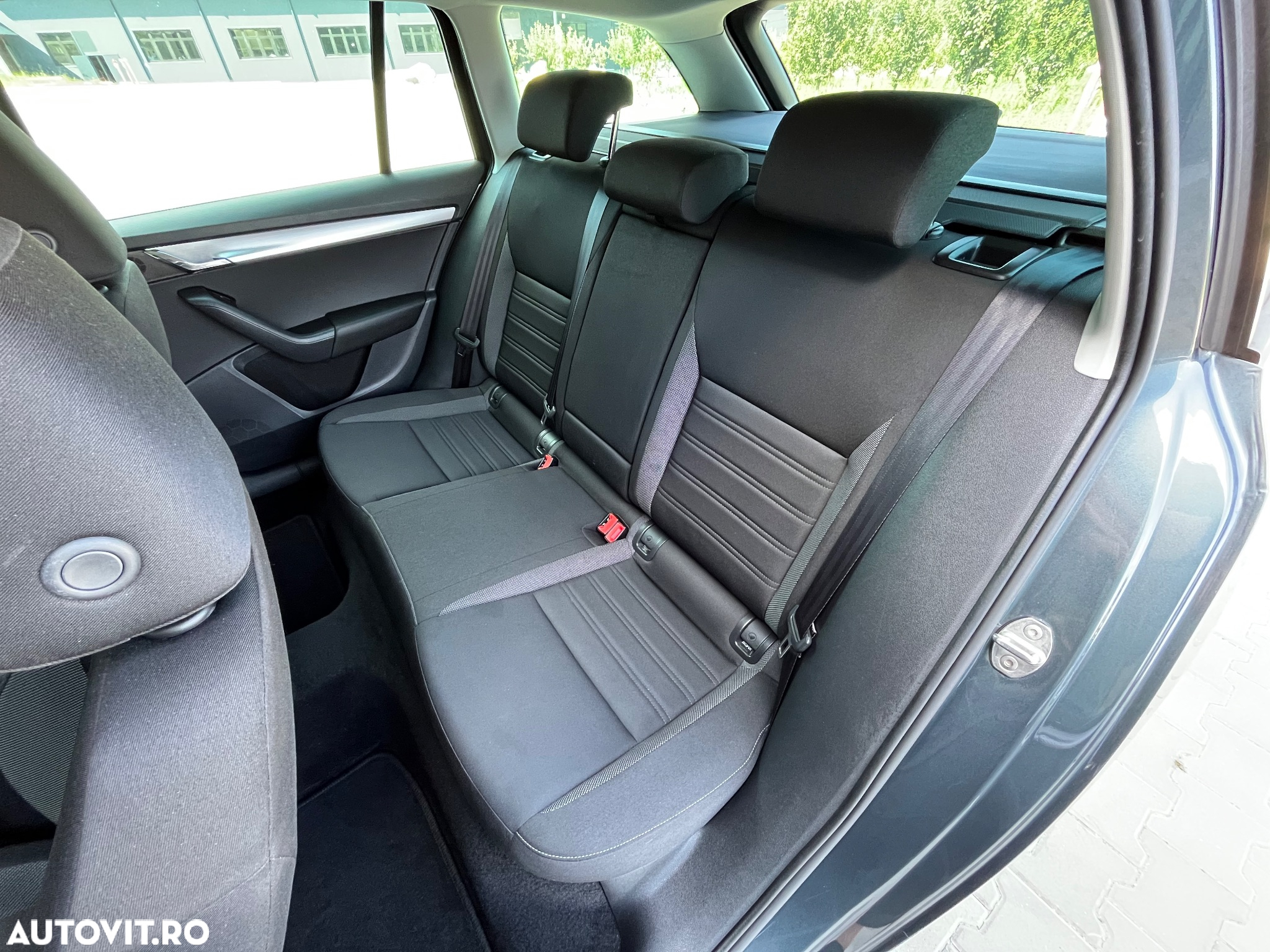 Skoda Octavia Combi 1.6 TDI DSG Clever - 7
