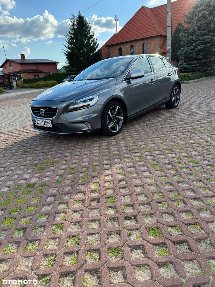 Volvo V40 D3 Drive-E R-Design Kinetic - 2