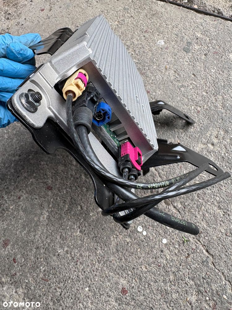 Moduł bluetooth BMW F10 wzmacniacz - 4