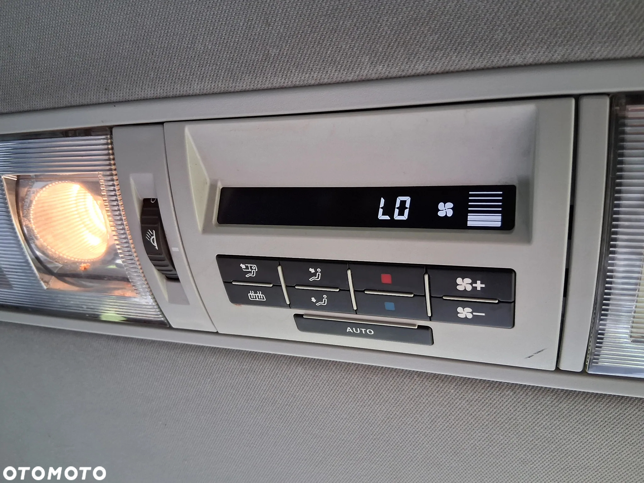 Volkswagen Caravelle BiTDI L2 Comfortline 4Motion - 10