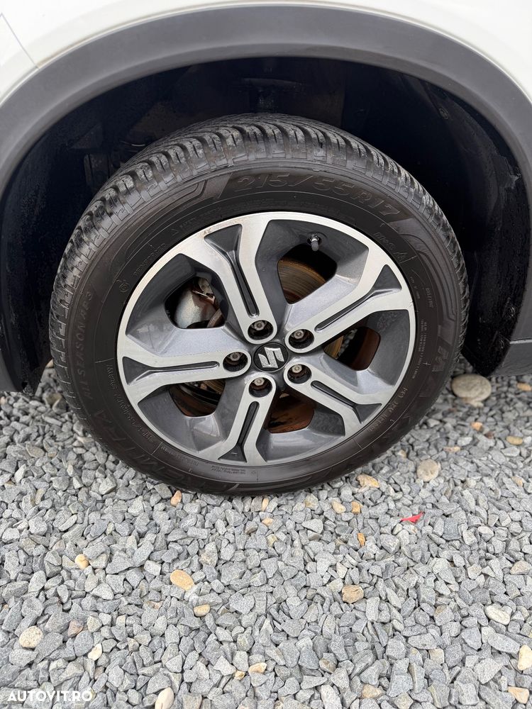 Suzuki Vitara - 8