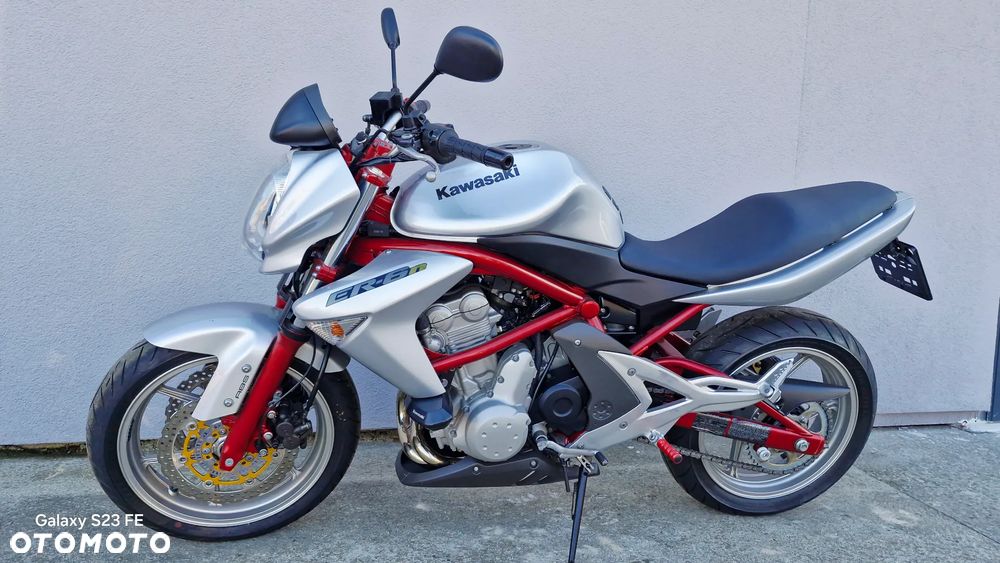 Kawasaki ER - 27