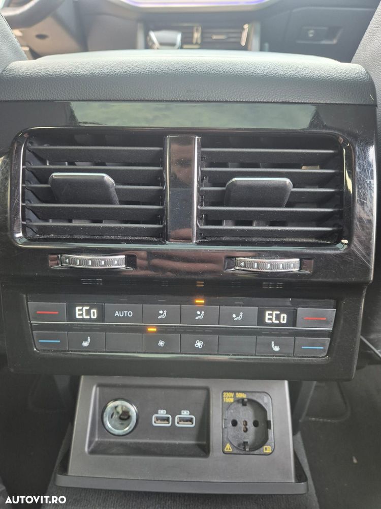 Volkswagen Touareg 3.0 V6 TDI SCR 4Motion Automatik R-Line - 16