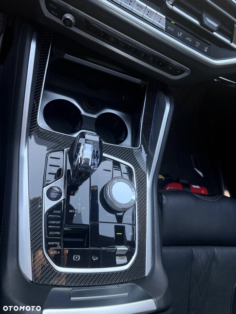 BMW X6 xDrive40d mHEV - 25