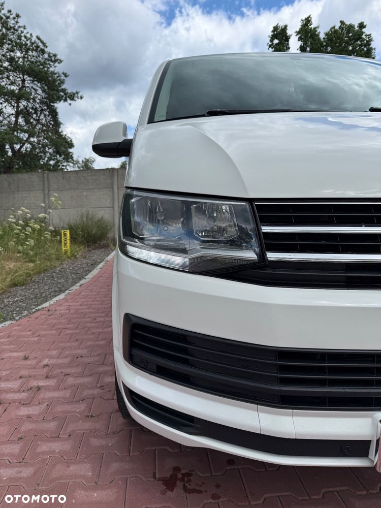Volkswagen Caravelle - 8