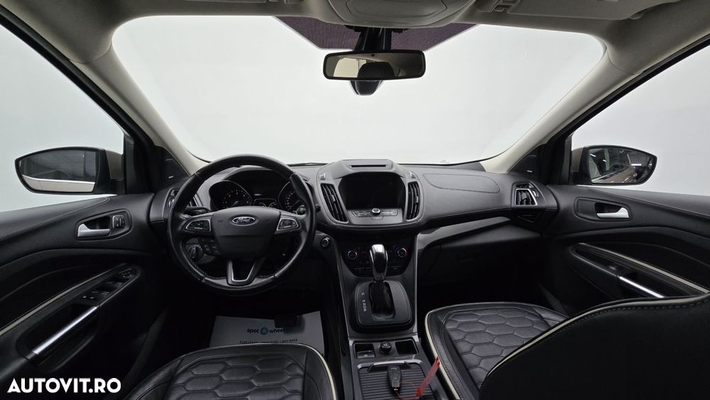Ford Kuga - 14