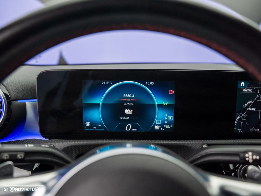 Mercedes-Benz A 250 e AMG Line - 16