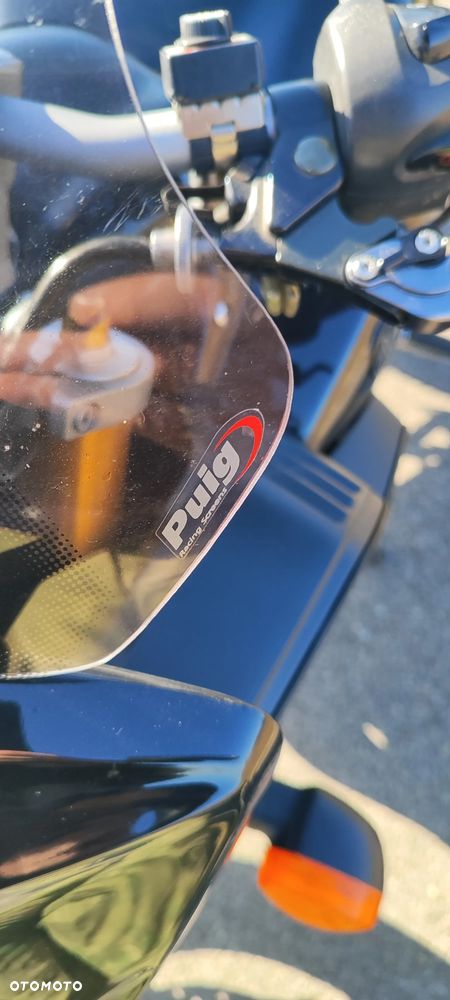 Yamaha FZ - 16