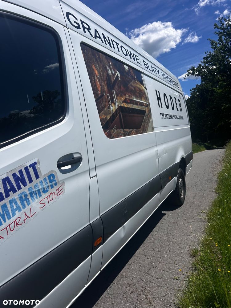 Mercedes-Benz Sprinter - 10