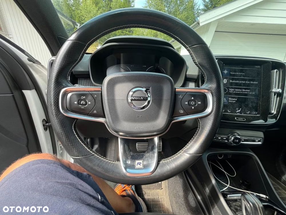 Volvo XC 40 D3 AWD Geartronic R-Design - 9