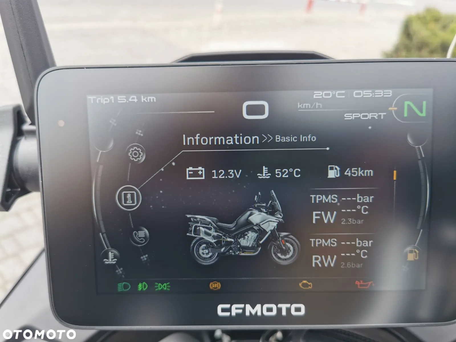 CFMoto MT - 3