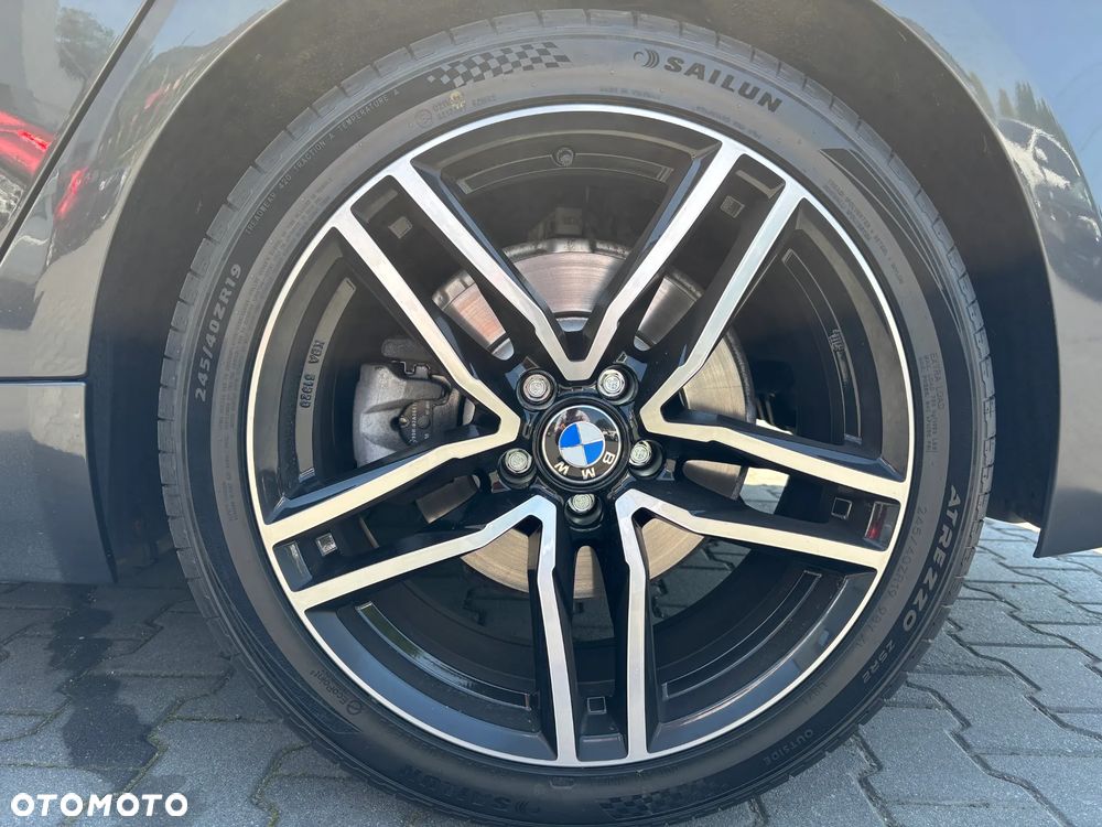 BMW Seria 5 520d xDrive Luxury Line - 2