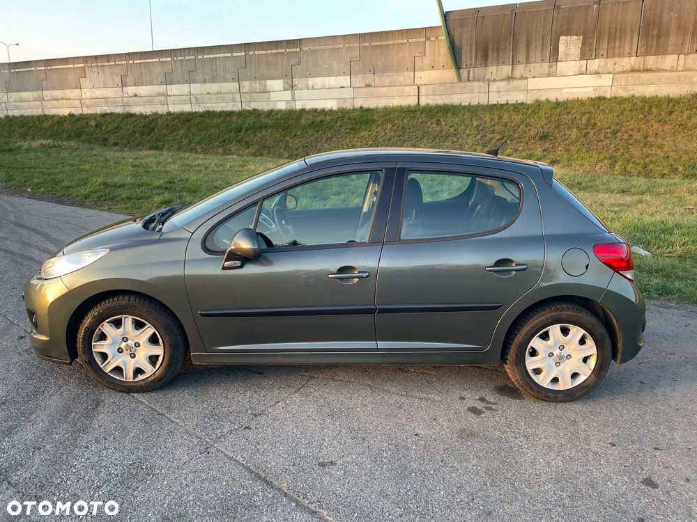 Peugeot 207 1.4 Trendy - 8