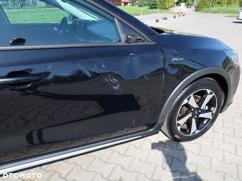 Ford Focus 1.0 EcoBoost mHEV Active Style - 34