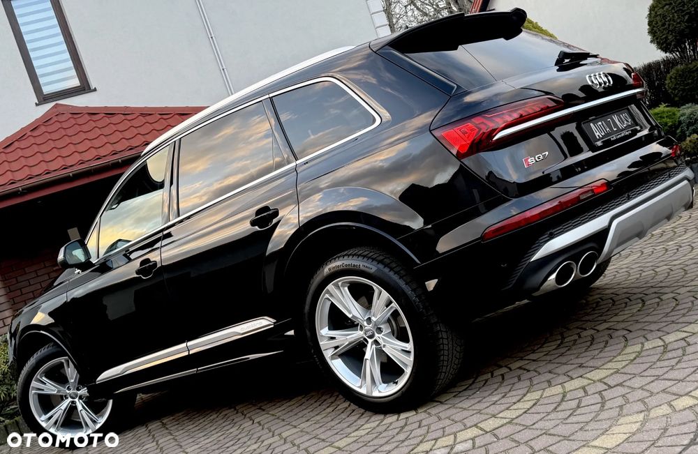 Audi SQ7 - 7