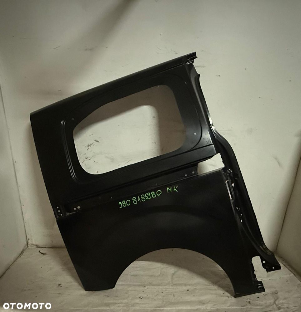 Vivaro Expert błotnik tył prawy nowy - 1