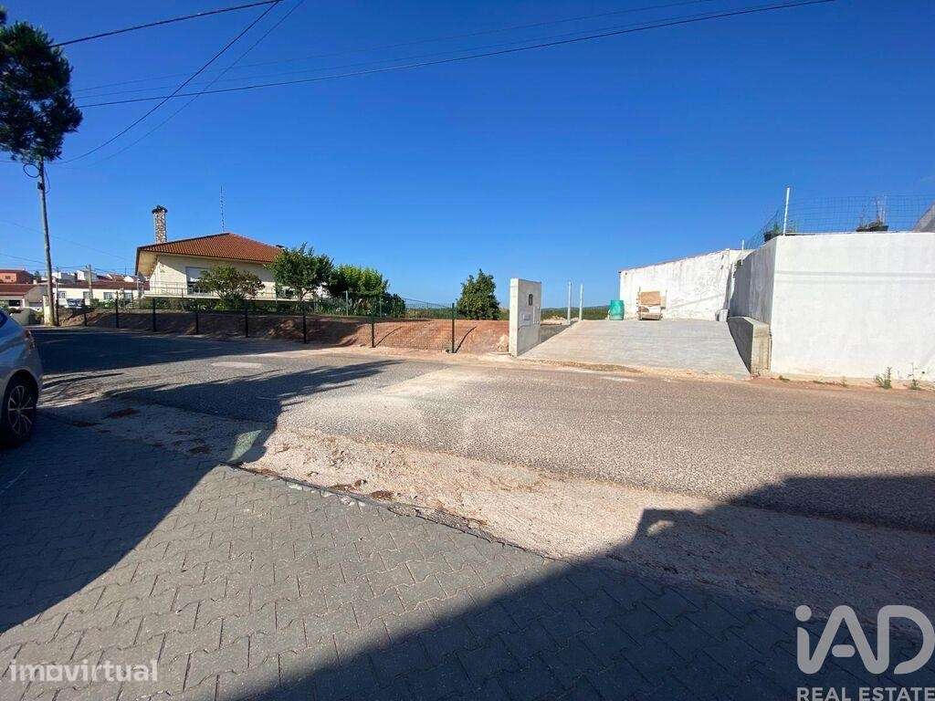 Casa / Villa em Lamas e Cercal - Grande imagem: 2/9