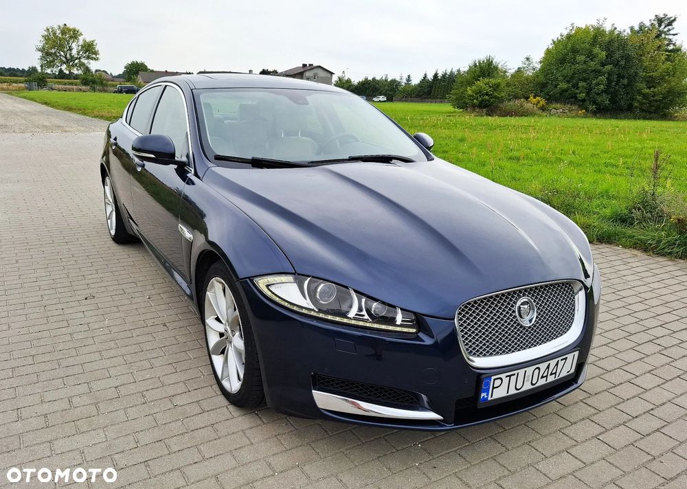 Jaguar XF 3.0 V6 D Luxury - 1