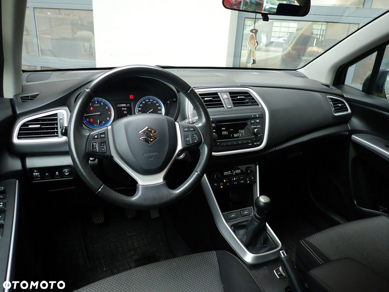 Suzuki SX4 S-Cross - 25