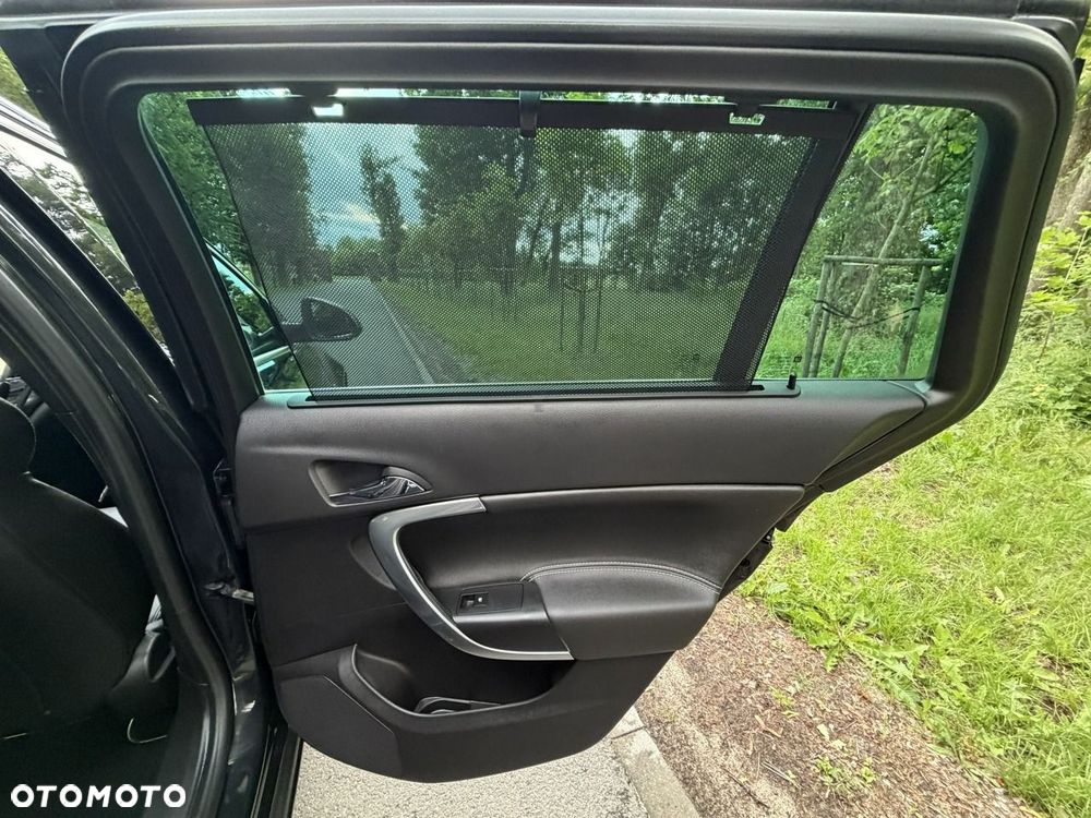 Opel Insignia - 32