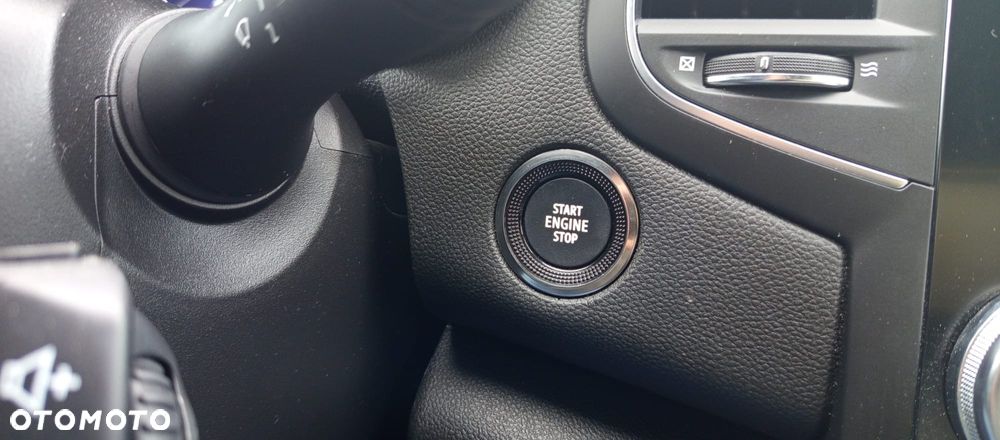 Renault Megane Grandtour TCe 140 GPF BUSINESS EDITION - 39