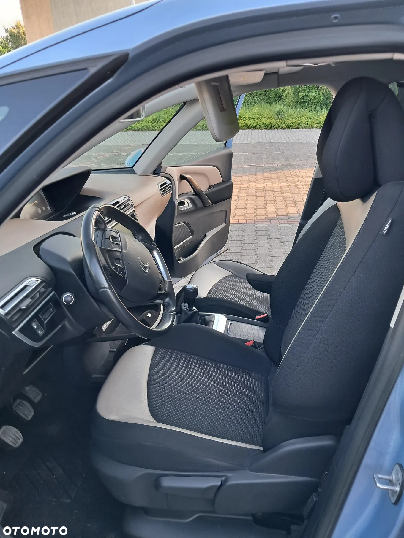 Citroën C4 Picasso 1.6 THP Exclusive - 8