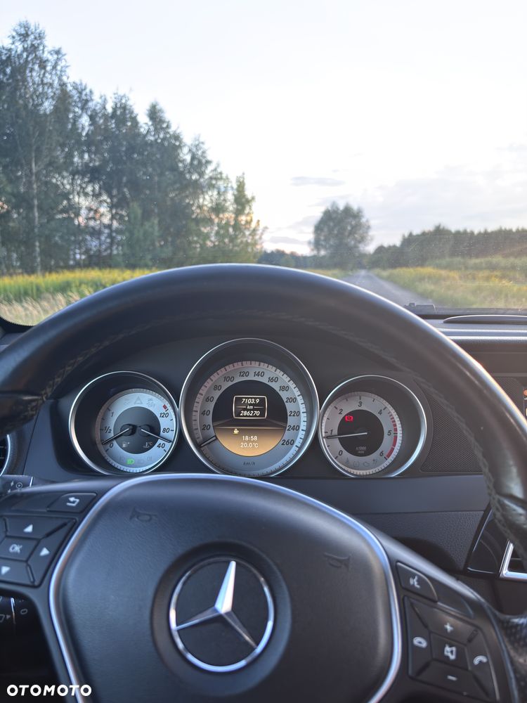 Mercedes-Benz Klasa C 220 CDI DPF (BlueEFFICIENCY) - 7