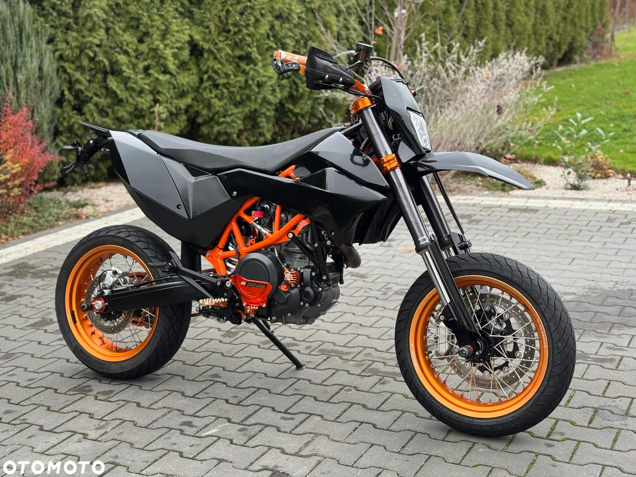 KTM SMC - 8