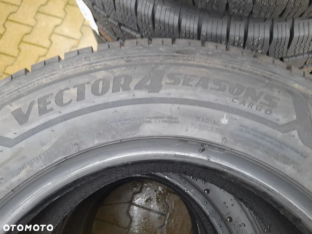 Opony całoroczne Goodyear Vector 4Seasons Cargo 215/75 16C 116T M+S - 3