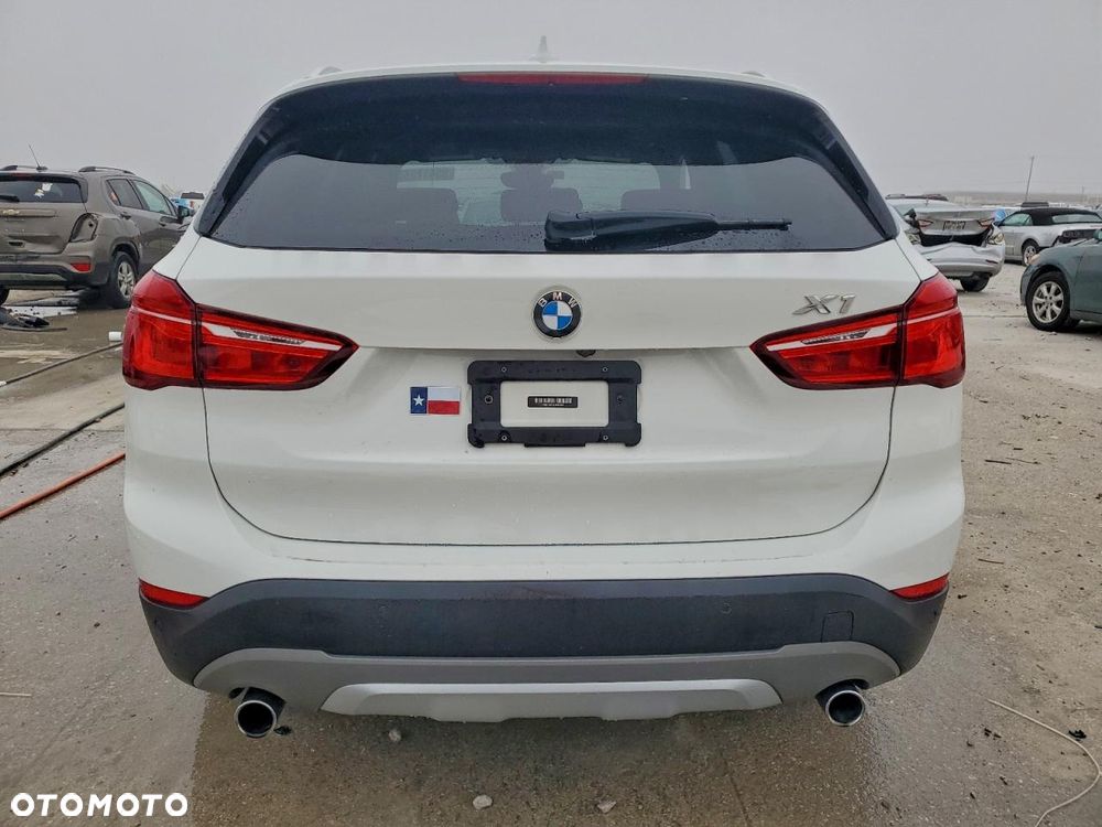 BMW X1 - 6