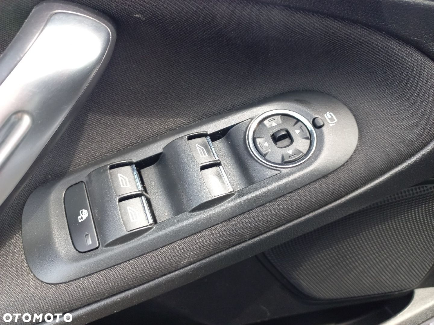 Ford S-Max - 9