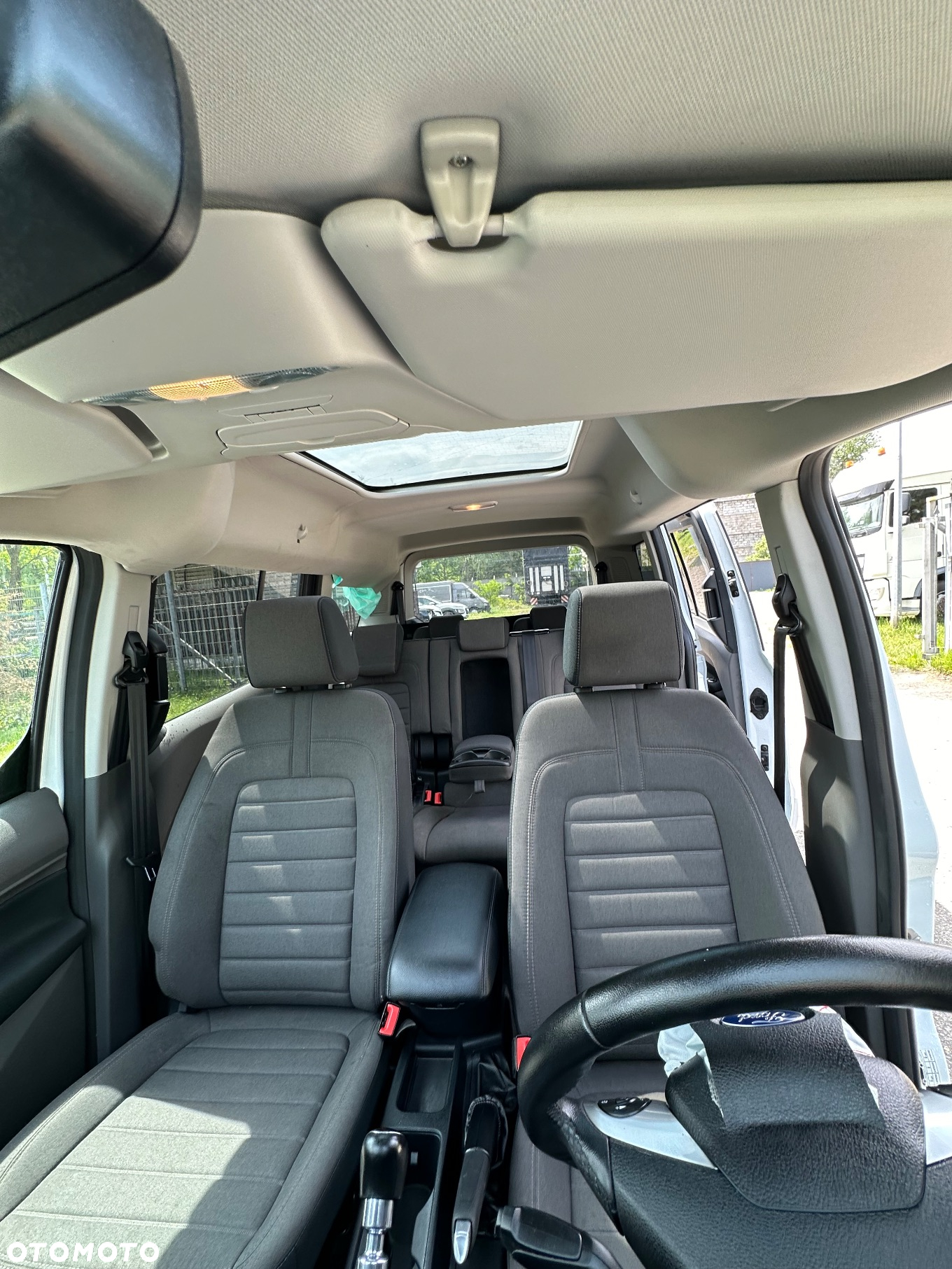 Ford Tourneo Connect Grand - 18