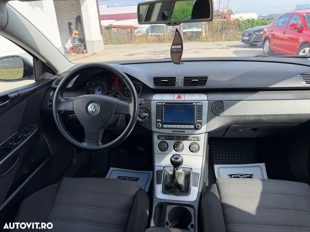 Volkswagen Passat 2.0 TDI DPF Sportline - 6