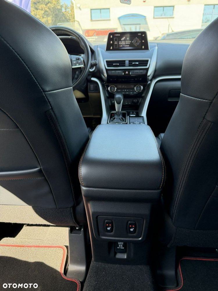 Mitsubishi Eclipse Cross - 33